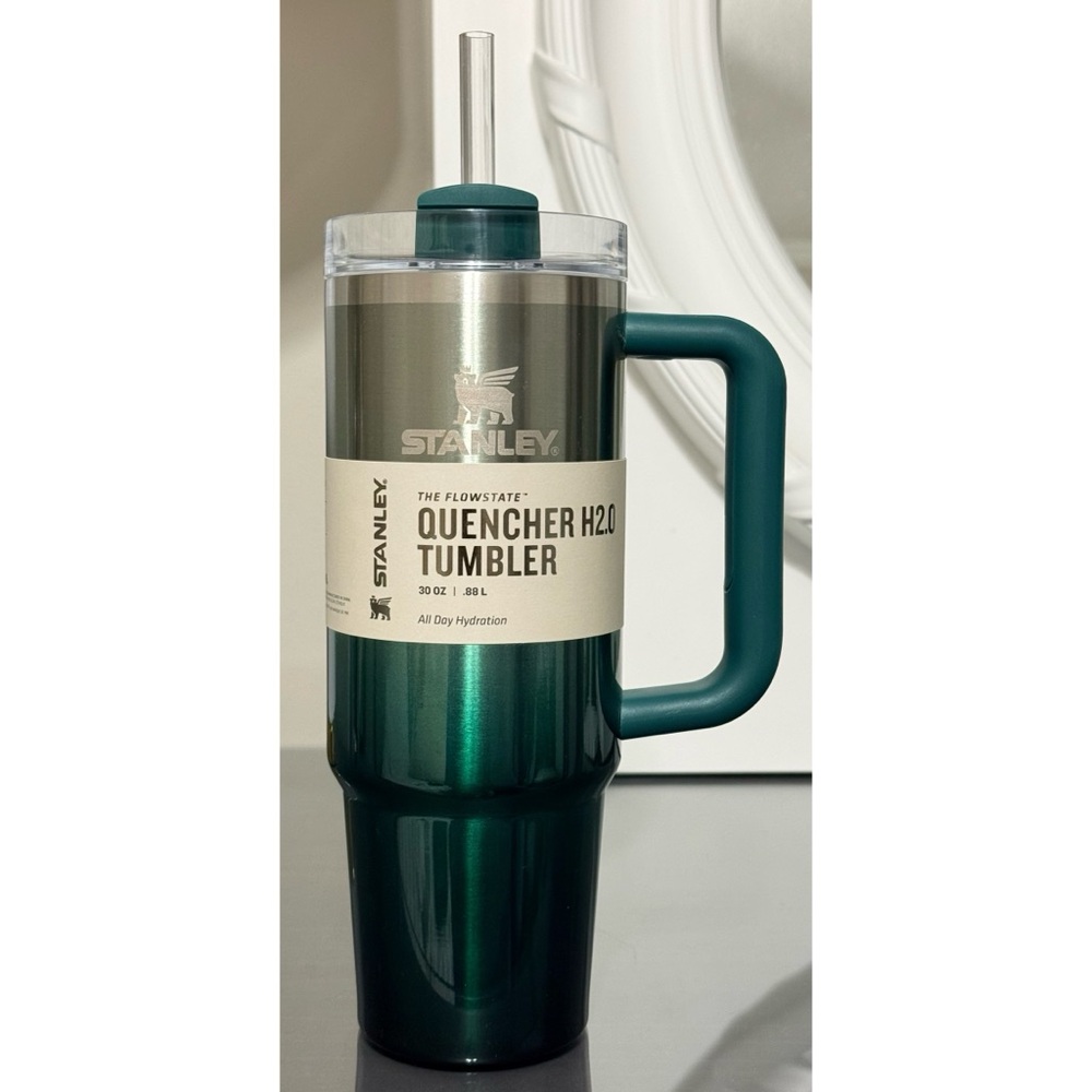 Stanley Quencher H2.0 FlowState 30oz Tumbler, PINE GREEN GRADIENT
